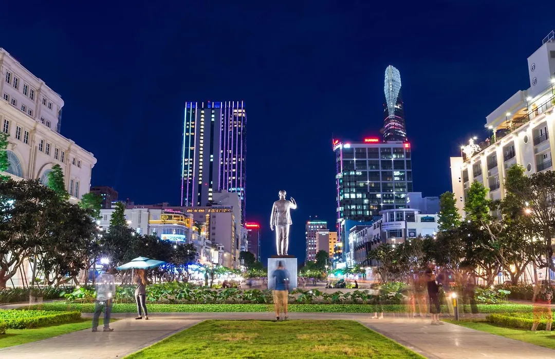 The Heart Of Saigon -I- Near Ben Thanh Market-1